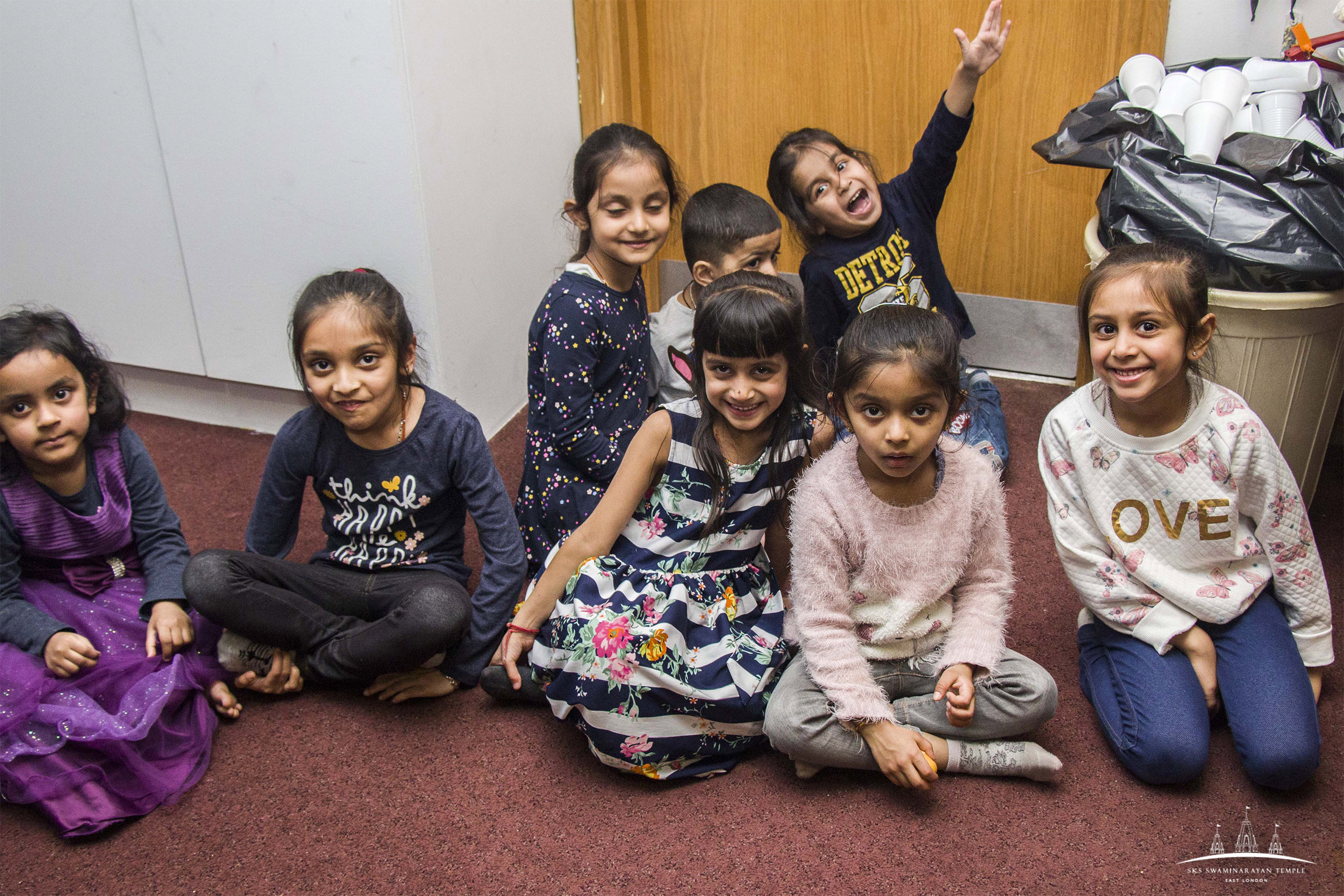 ©1987-2017 SKS Swaminarayan Temple East London